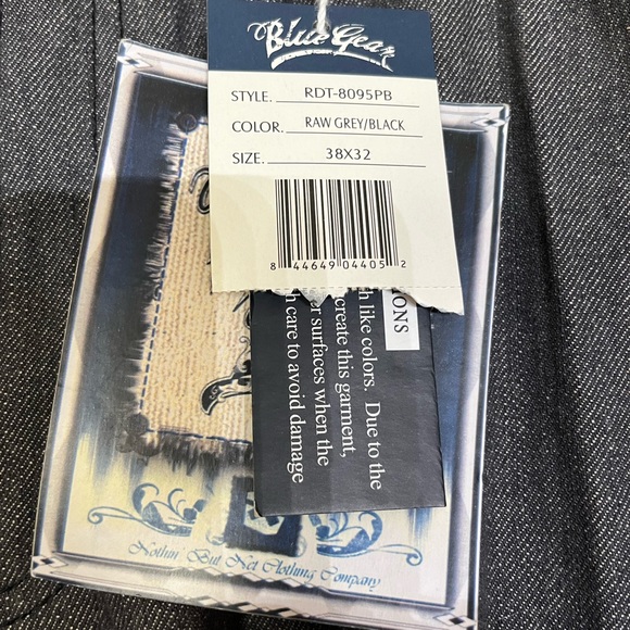 Blue Gear Men's Gray Jeans Size 38 X 32 with oversized pockets. - Picture 14 of 14